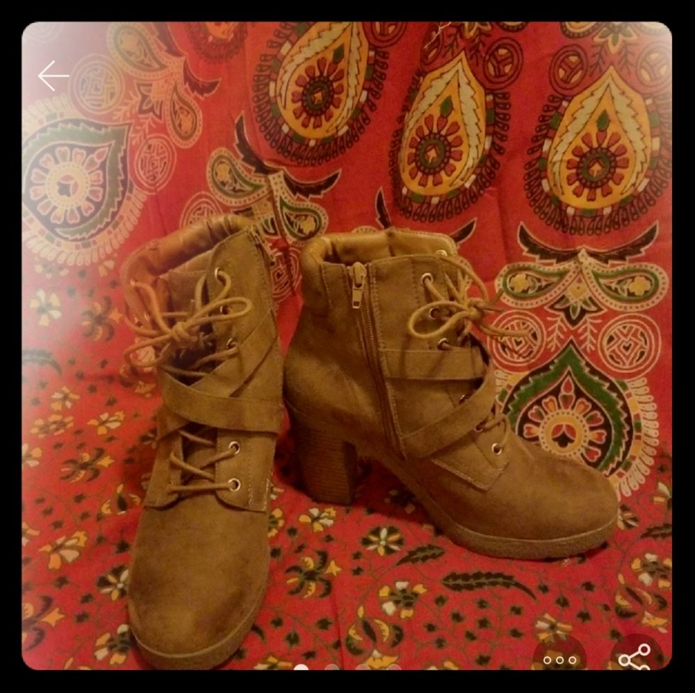 Ankle booties